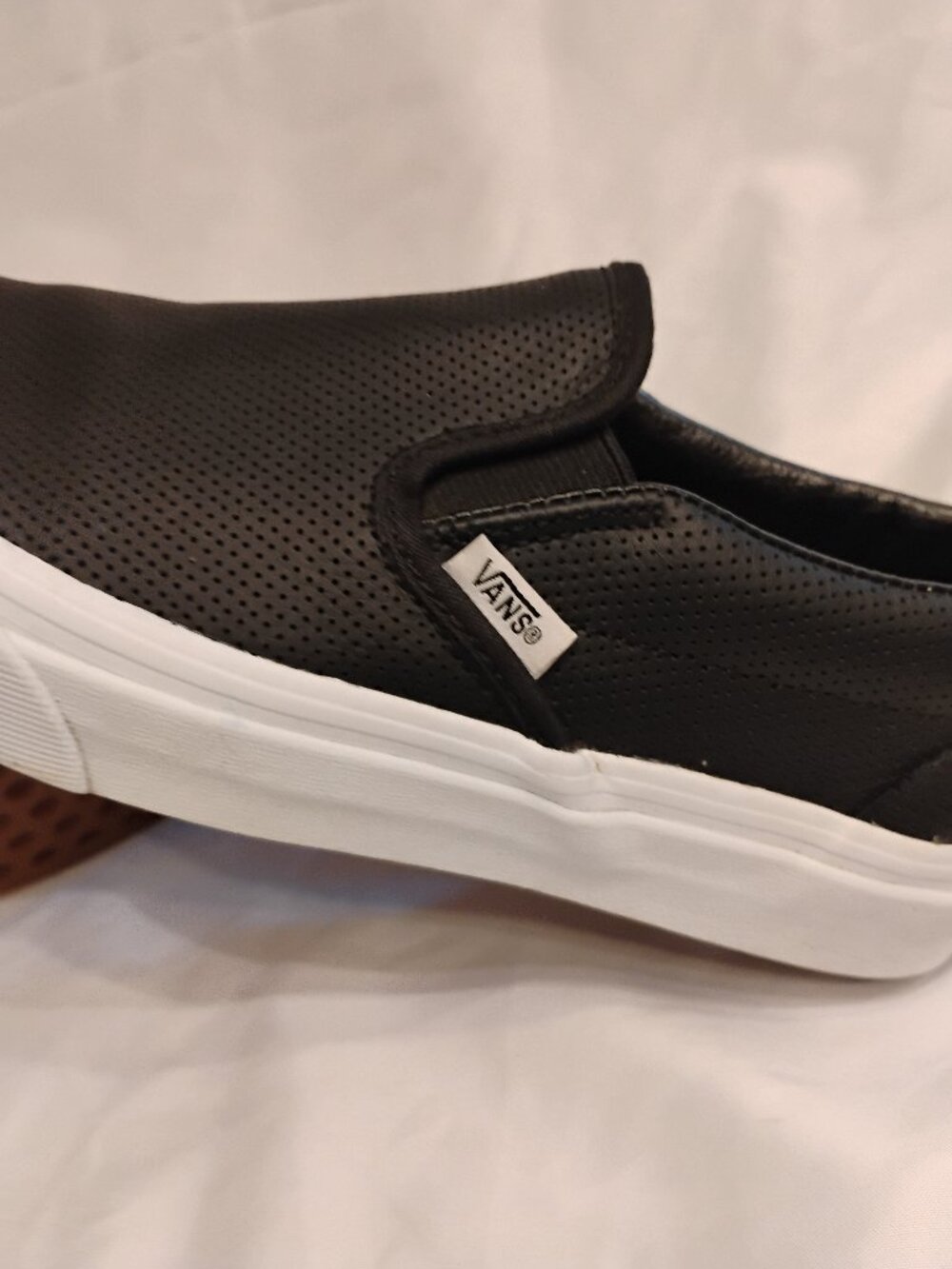 VANS Classic Slip-On (Perf Leather) Black Size 7.5